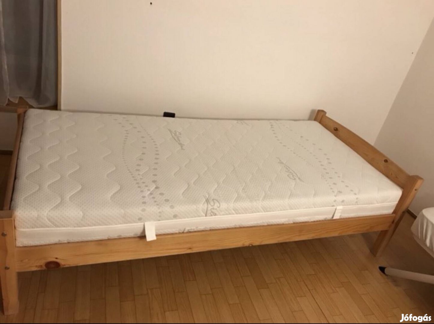 90x200-as fa ágykeret+ágyrács jysk matraccal eladó!