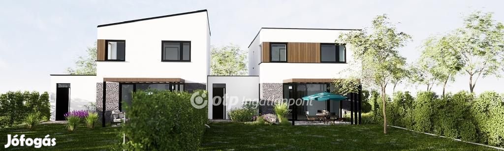 91 nm-es ház eladó Máriakálnok
