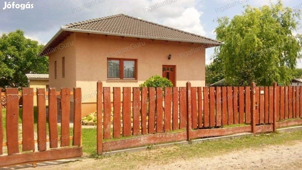 92 nm-es ház eladó Kecskemét
