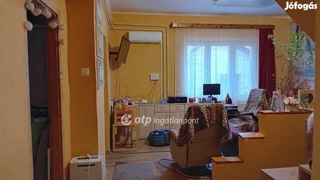 94 nm-es ház eladó Szeged