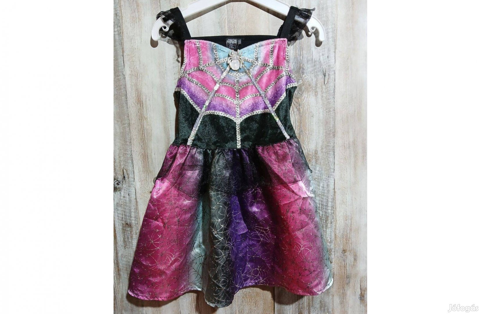 98-104-es George Boszorkány jelmez