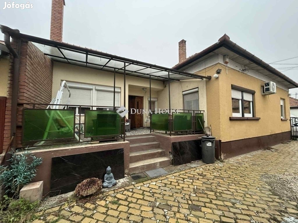 98 nm-es ház eladó Vecsés