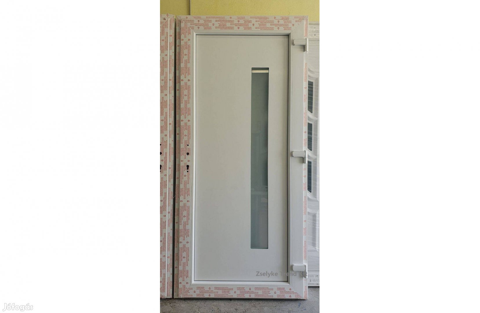 98x208 Mintás bejárati ajtó ingyen szállítva