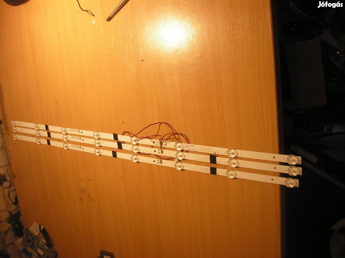 9994 Blaupunkt BN39H1032EEB LED háttérfény CX39D08-ZC22AG-02