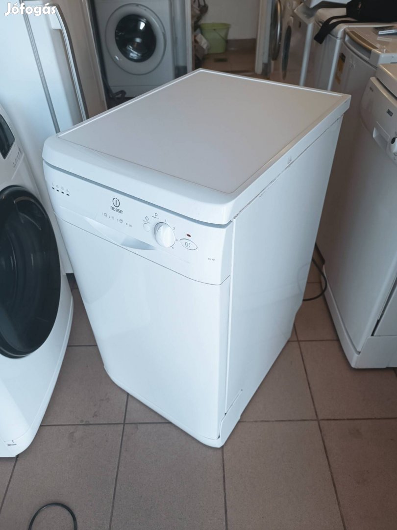 9 teritékes keskeny A++ Indesit kifogástalan mosogatógép 