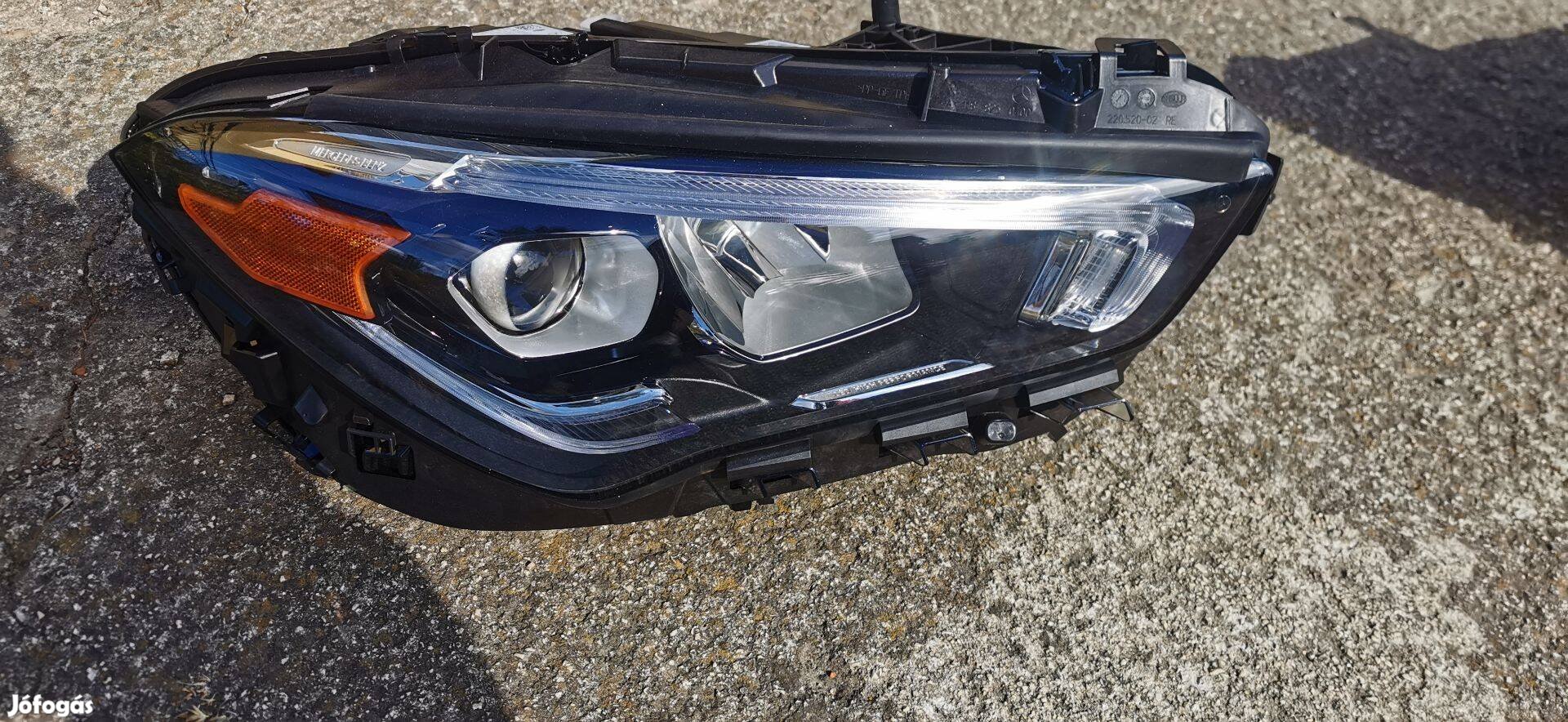 A1189063000 R0302 Mercedes W118 CLA Új Lámpa Full LED Performance