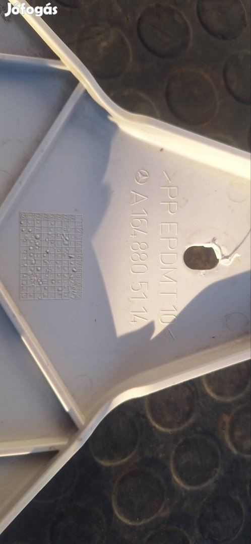 A1648805114 Lökhárító tartó