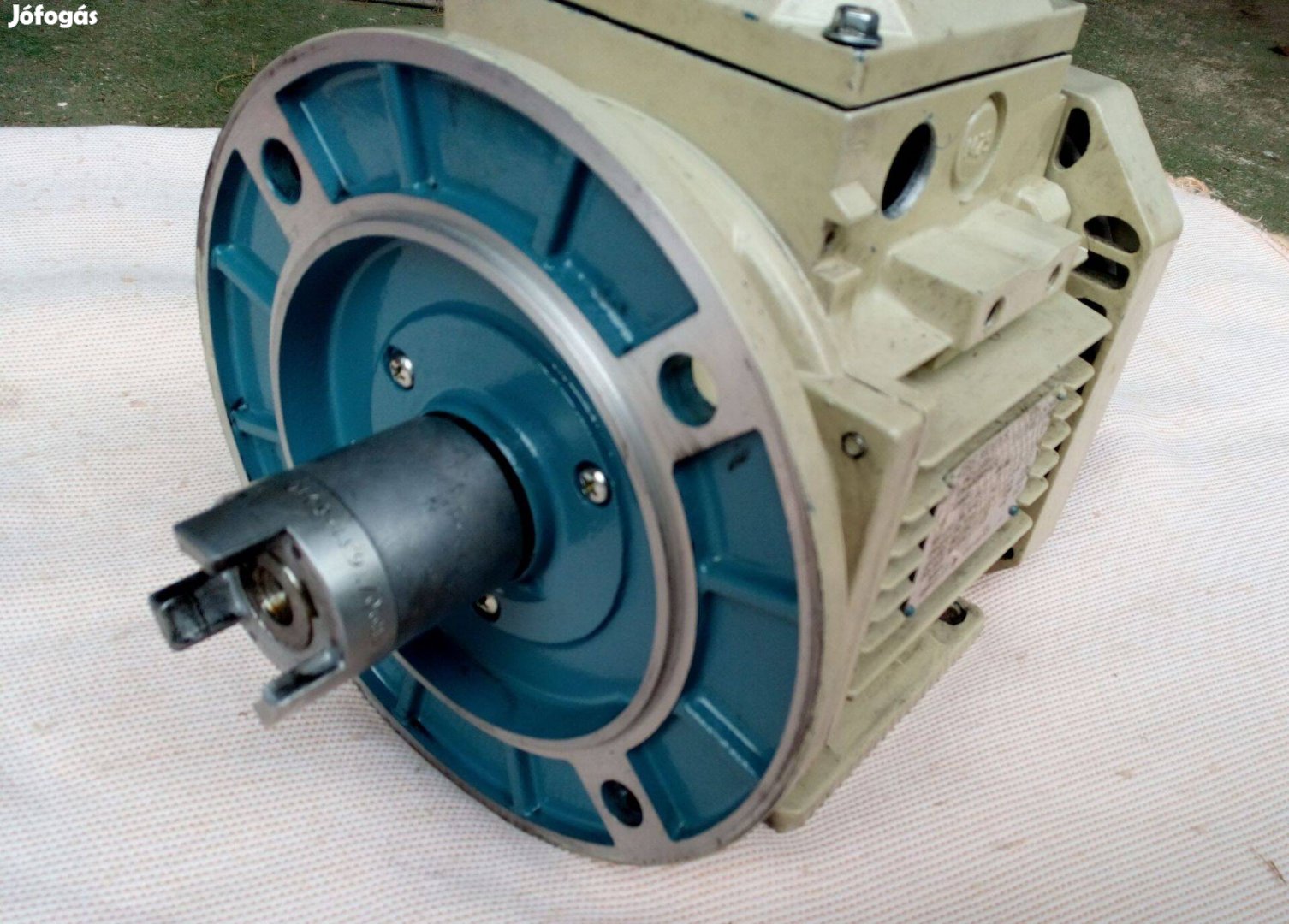 ABB 3 fázisú villanymotor 1.1kW, 1410/perc, B35