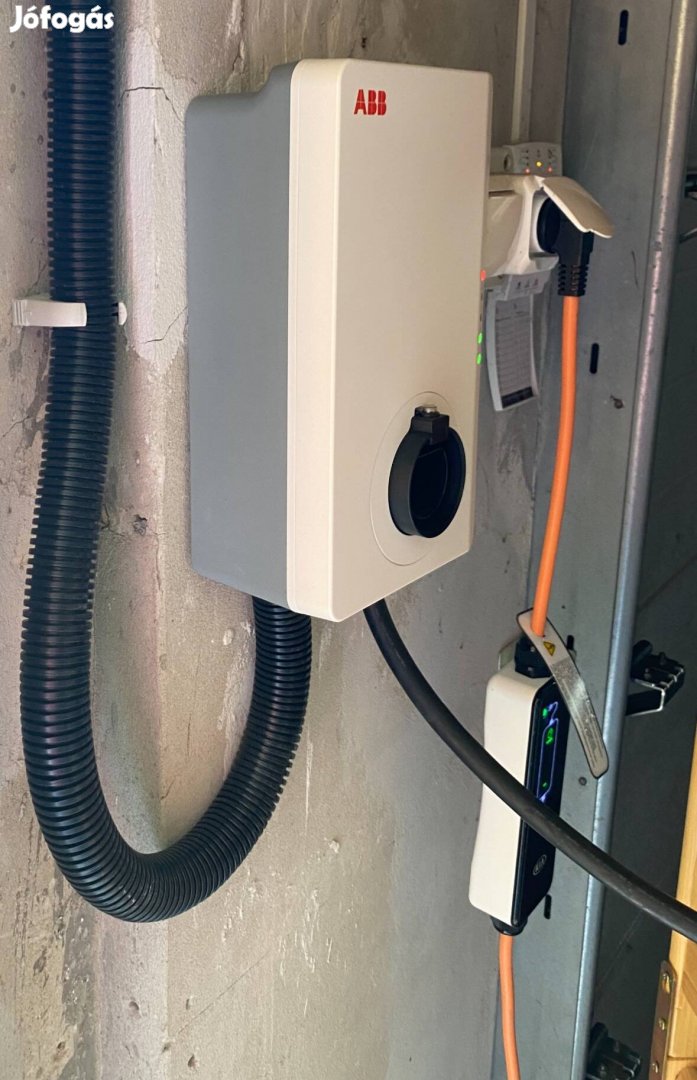 ABB Terra AC fali töltő 7,4kW 5m Type2 kábeles