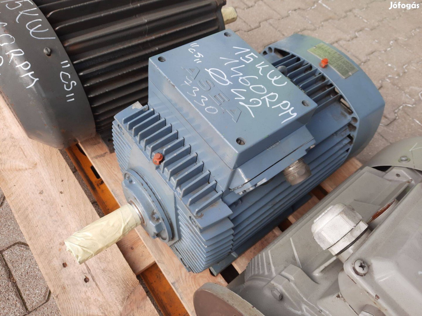 ABB villanymotor (azonosító: 7330) teljesítmény: 15kW, 1460 ford