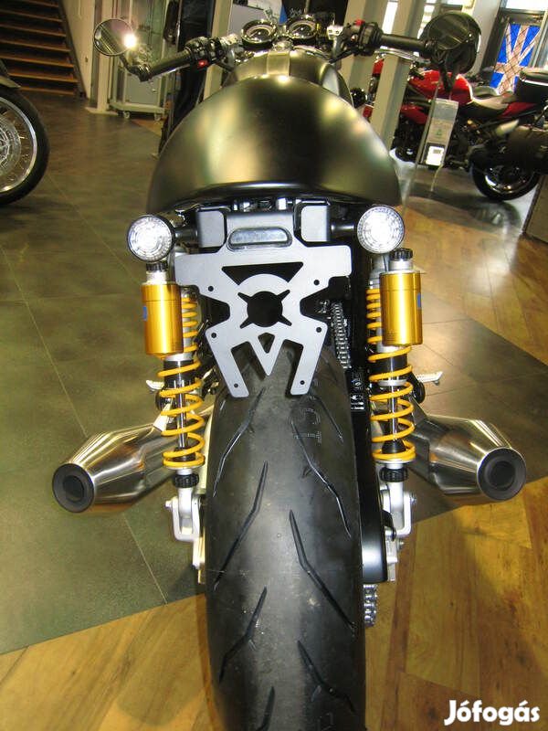 ACCESS DESIGN Kerékív lemez tartó fekete Triumph Thruxton 1200-hoz