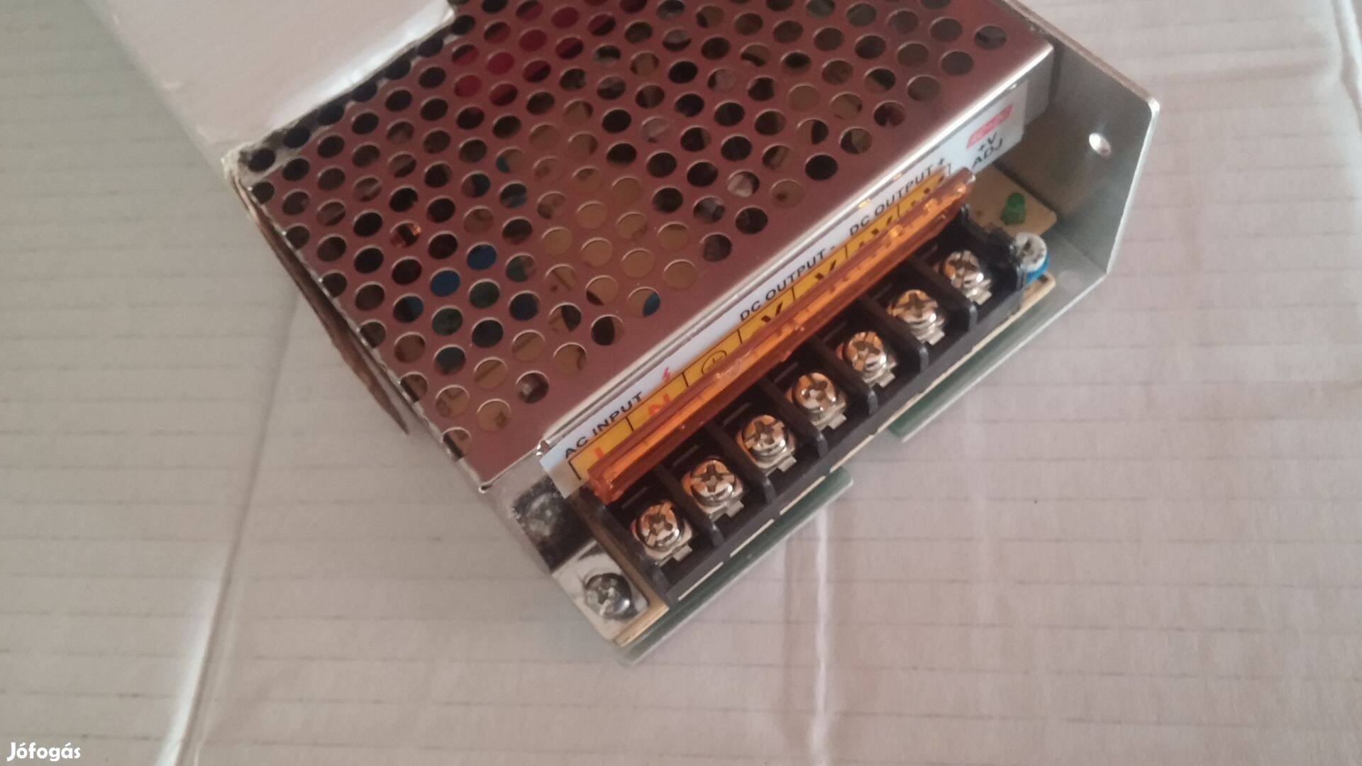 AC 230 V DC 24 V 5A Kapcsoló üzemű tápegység