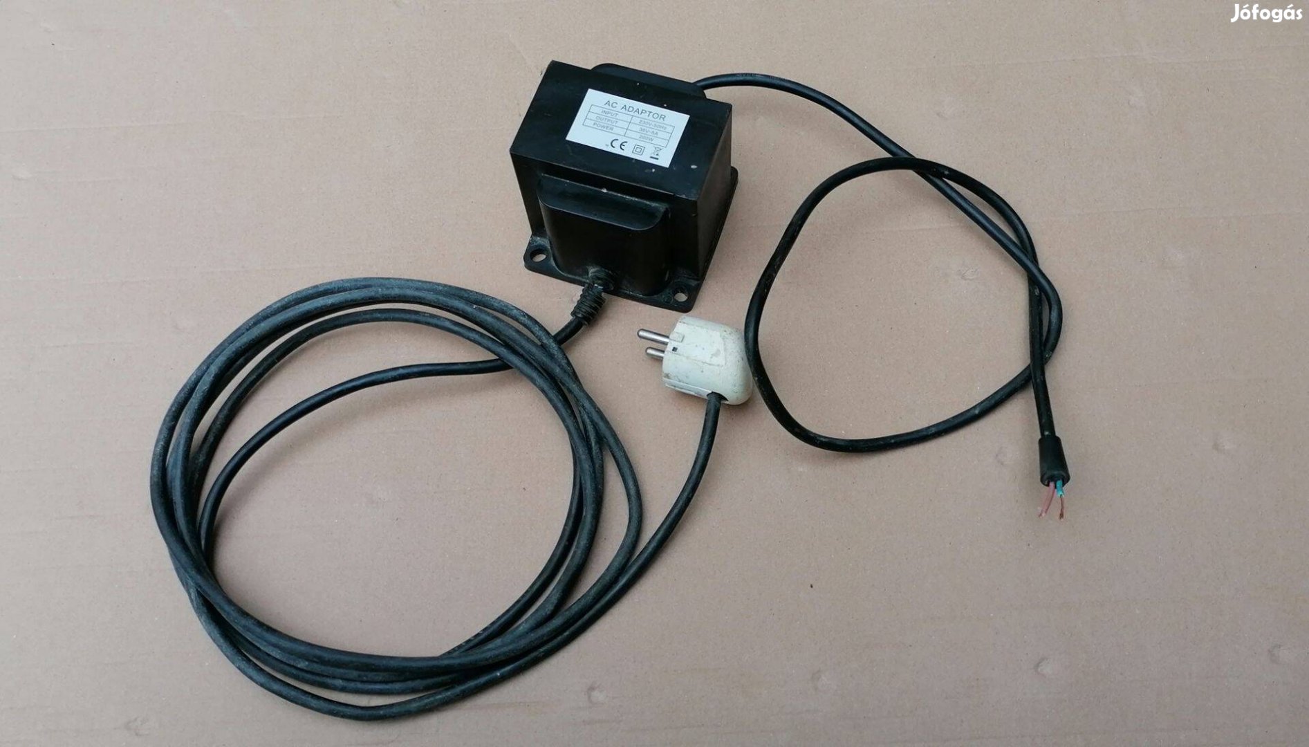 AC Adapter, feszültségátalakító 36 V