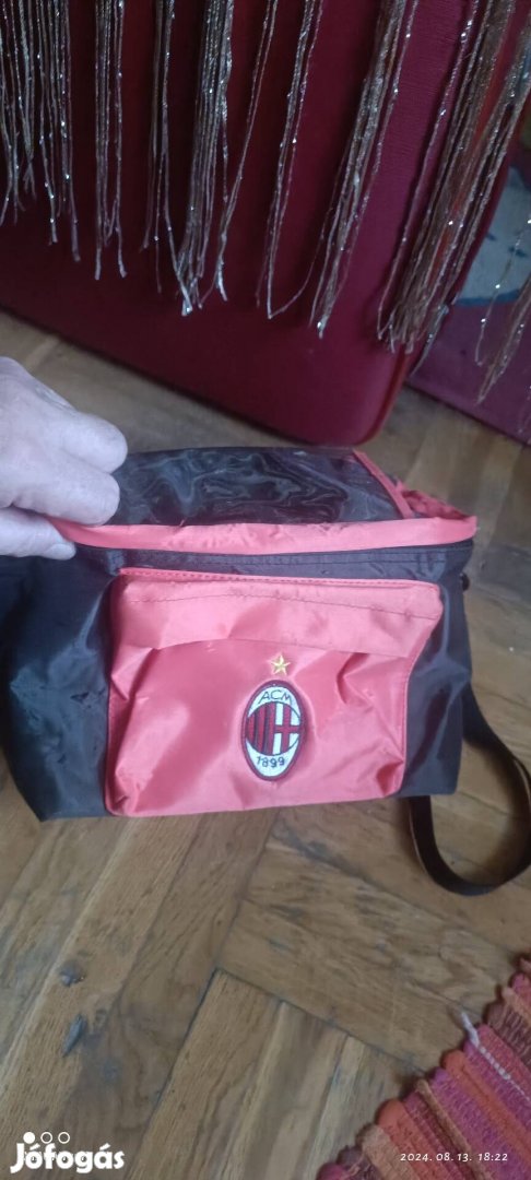 AC Milan strand hűtőtáska. Új állapot. Posta 