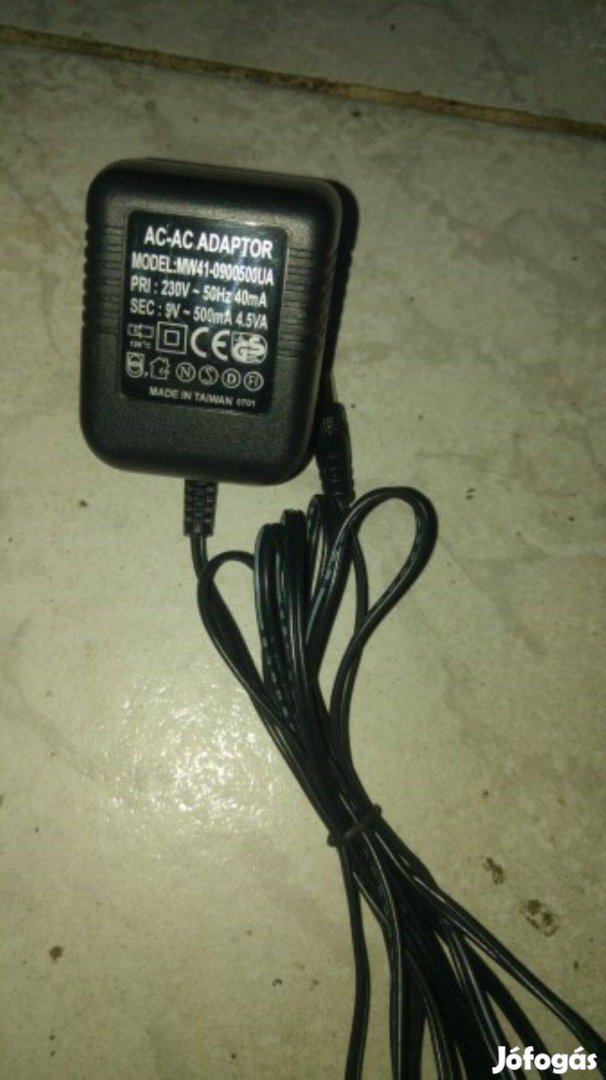 AC adapter MW41-0900500UA 9V-500mA 4,5VA