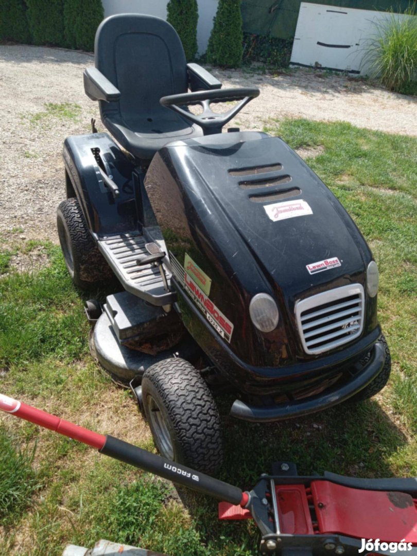AGS Starjet AJ 102-25 fünyiró traktor eladó