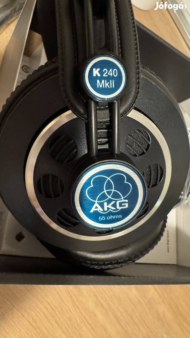 AKG K240 MK II stúdió fejhallgató