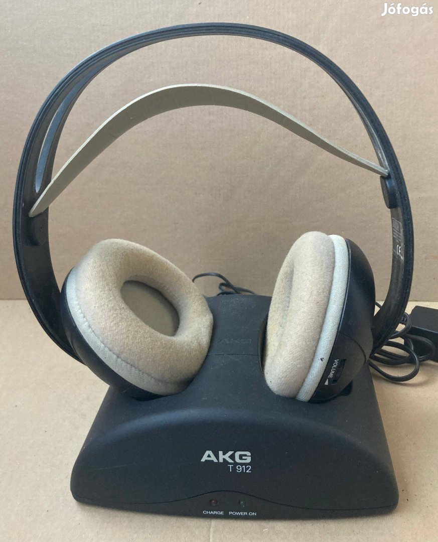 AKG zsinór nélküli HIFI fejhallgató