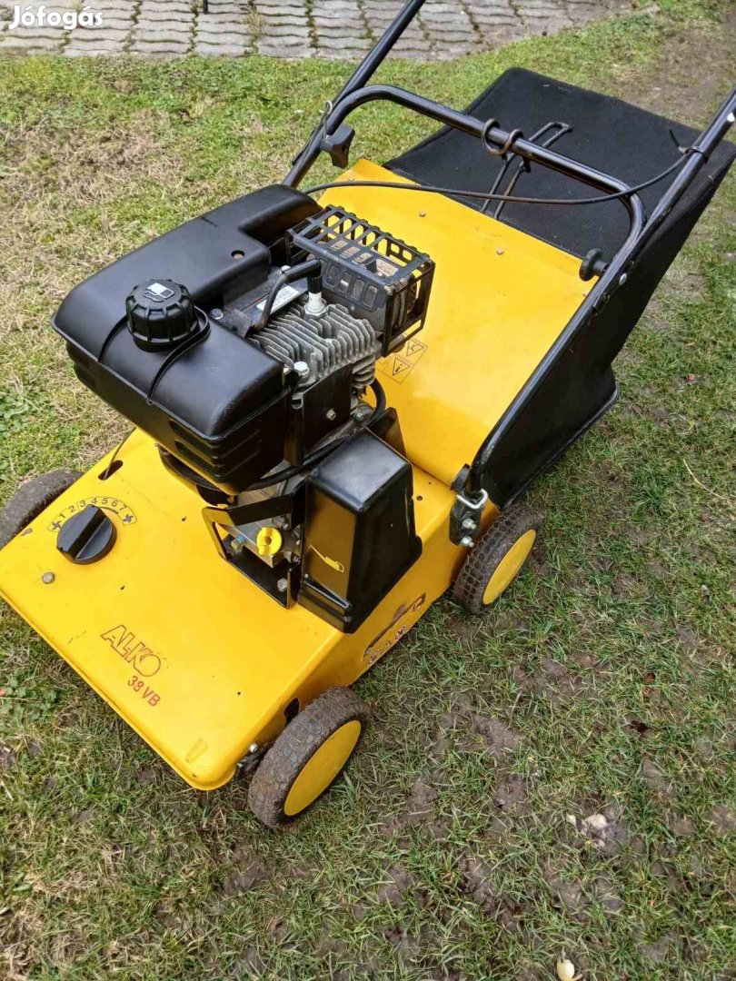 AL-KO benzinmotoros gyepszellőztető