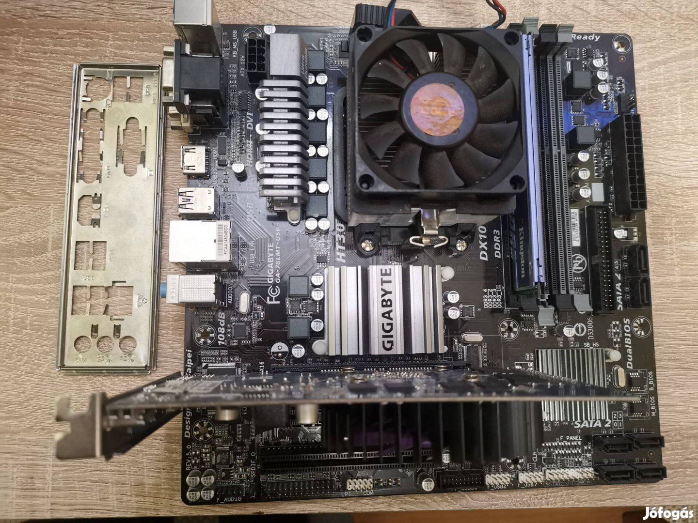 AM3+ alaplap, Phenom II 6magos CPU, 4GB RAM, GT240 1GB VGA konfig !!!