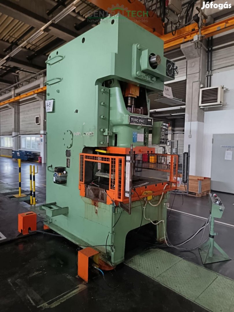 AMADA TP-150C-X2 150t excenterprés kitűnő állapotban