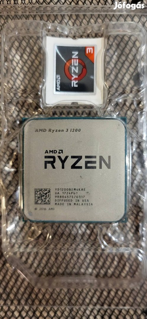 AMD Ryzen 3 1200 processzor gyári hűtővel