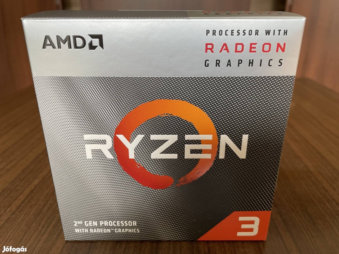 AMD Ryzen 3  3200G processzor, Vega 8 grafikával