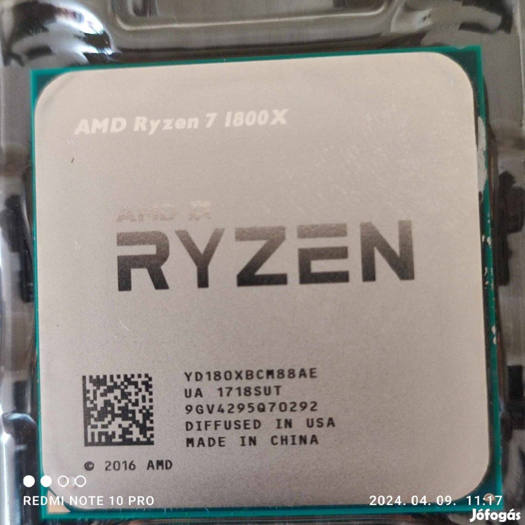 AMD Ryzen 7 1800X 8-Core 3.6 GHz AM4 Processzor