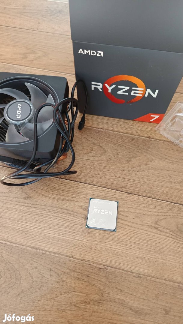 AMD Ryzen 7 2700X Box processzor