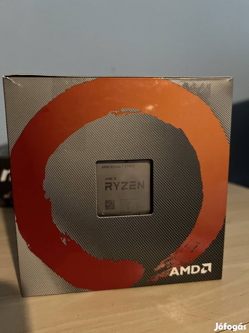 AMD Ryzen 7 3700X processzor
