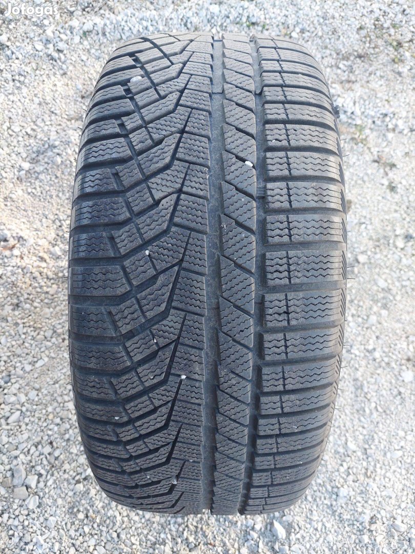 AMG feni téligumival