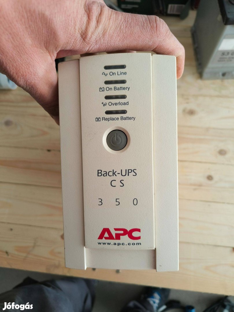 APC Back CS 350 akkumulátor nélkül!