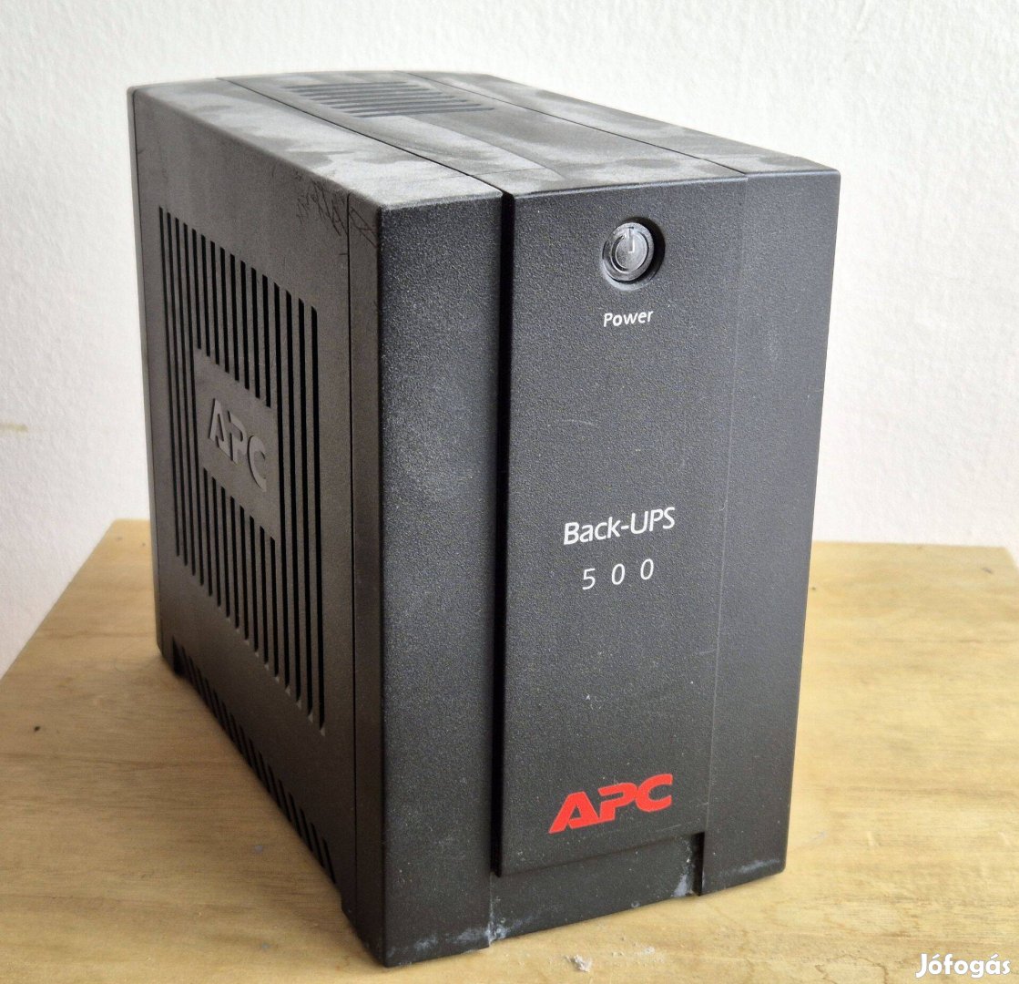 APC Back-UPS 500 szünetmentes táp BX500CI