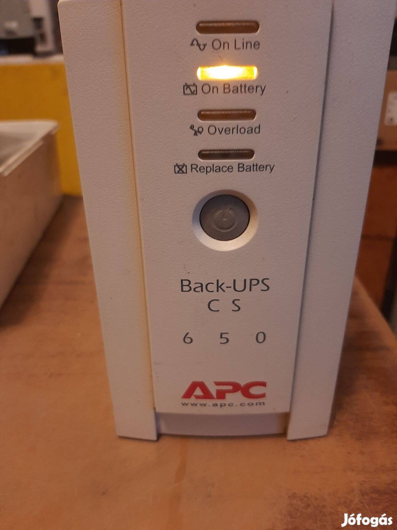 APC Back-UPS CS 650 szünetmentes táp új aksival!