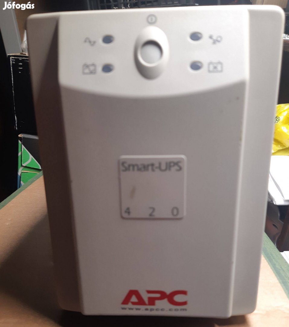 APC Smart-UPS 420VA 230V szünetmentes táp SU420INET új akkumulátorral