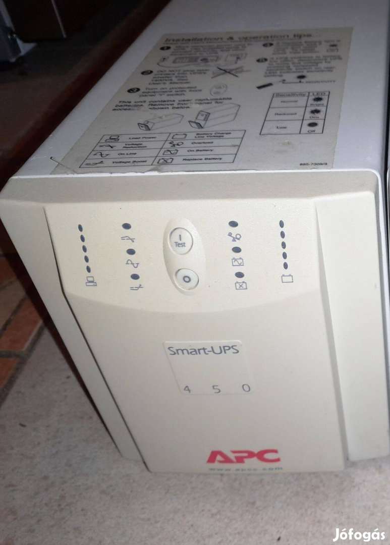 APC Smart-UPS 450 (SU450INET) szinuszos szünetmentes tápegység