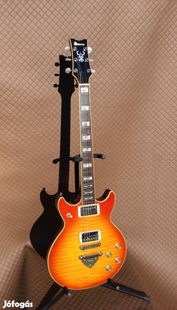 AR300 Ibanez gitár