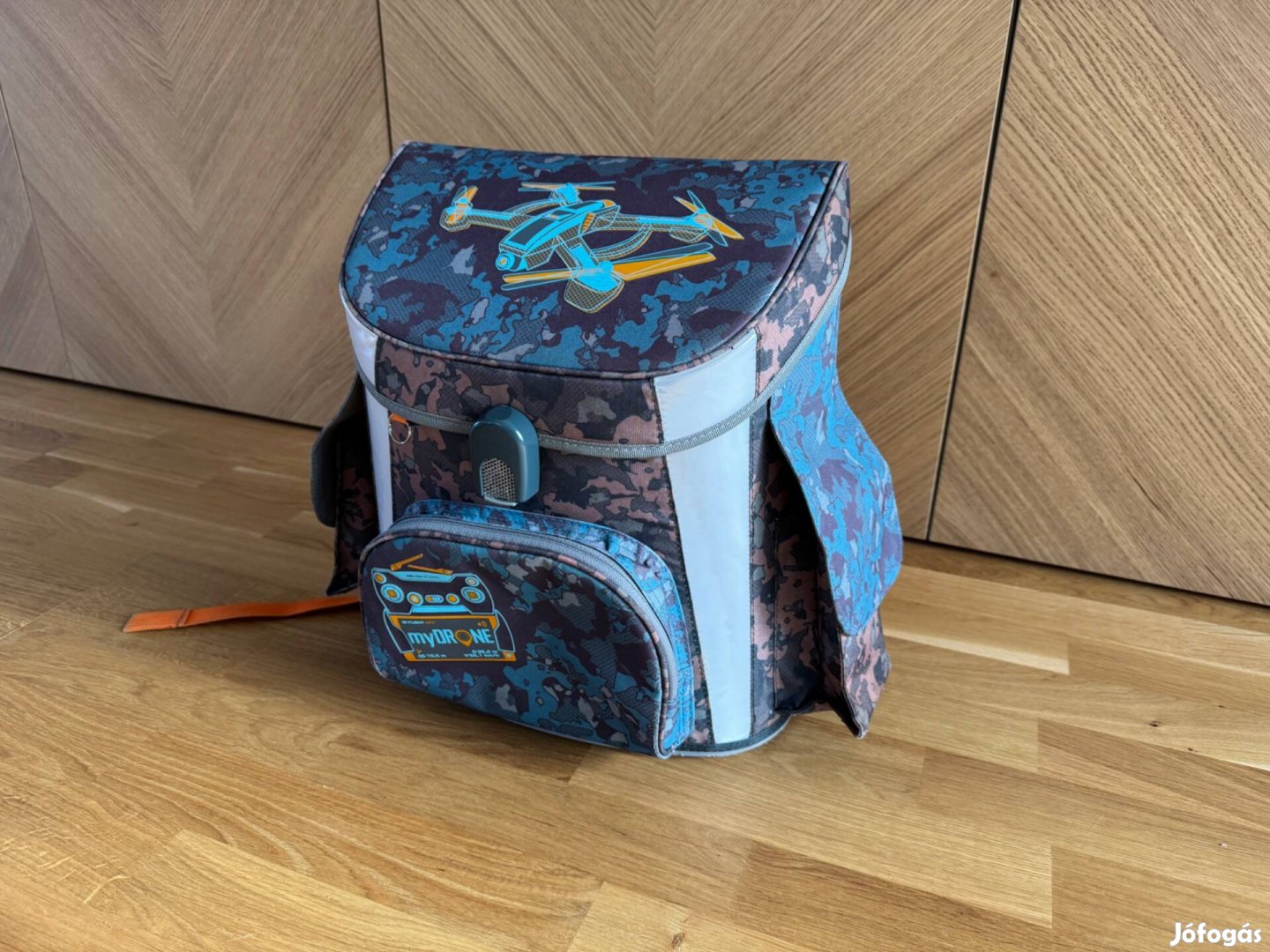 ARS una iskolatáska