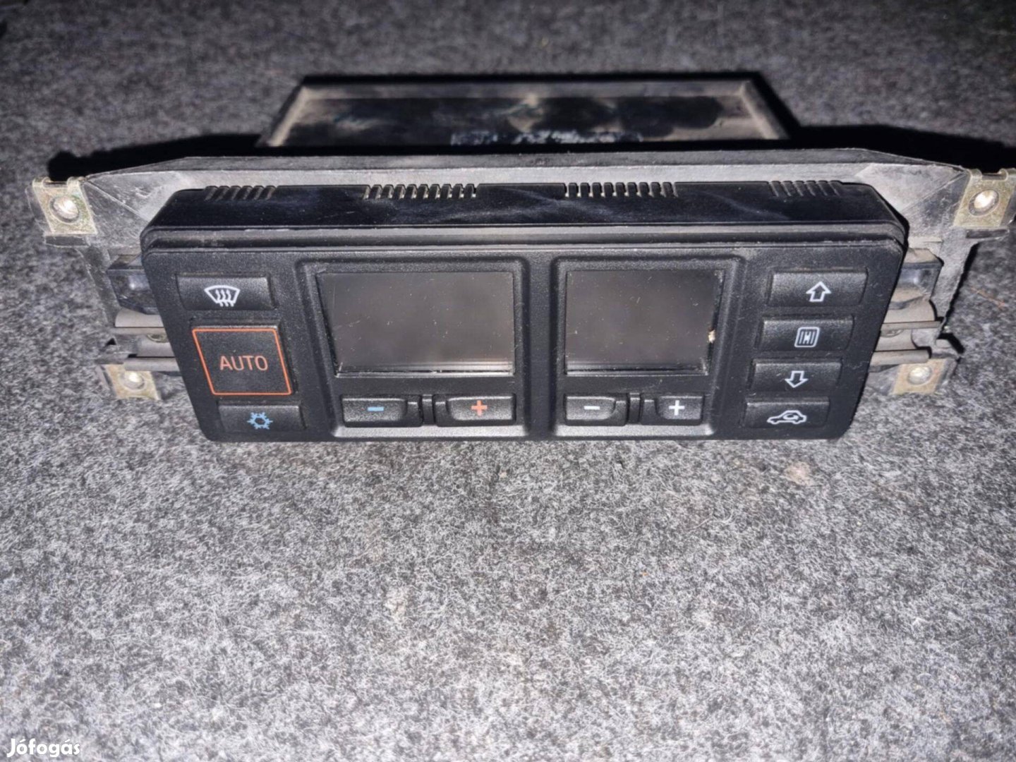 AUDI 100 / A6 C4 digit klímavezérlő (4A0820043)