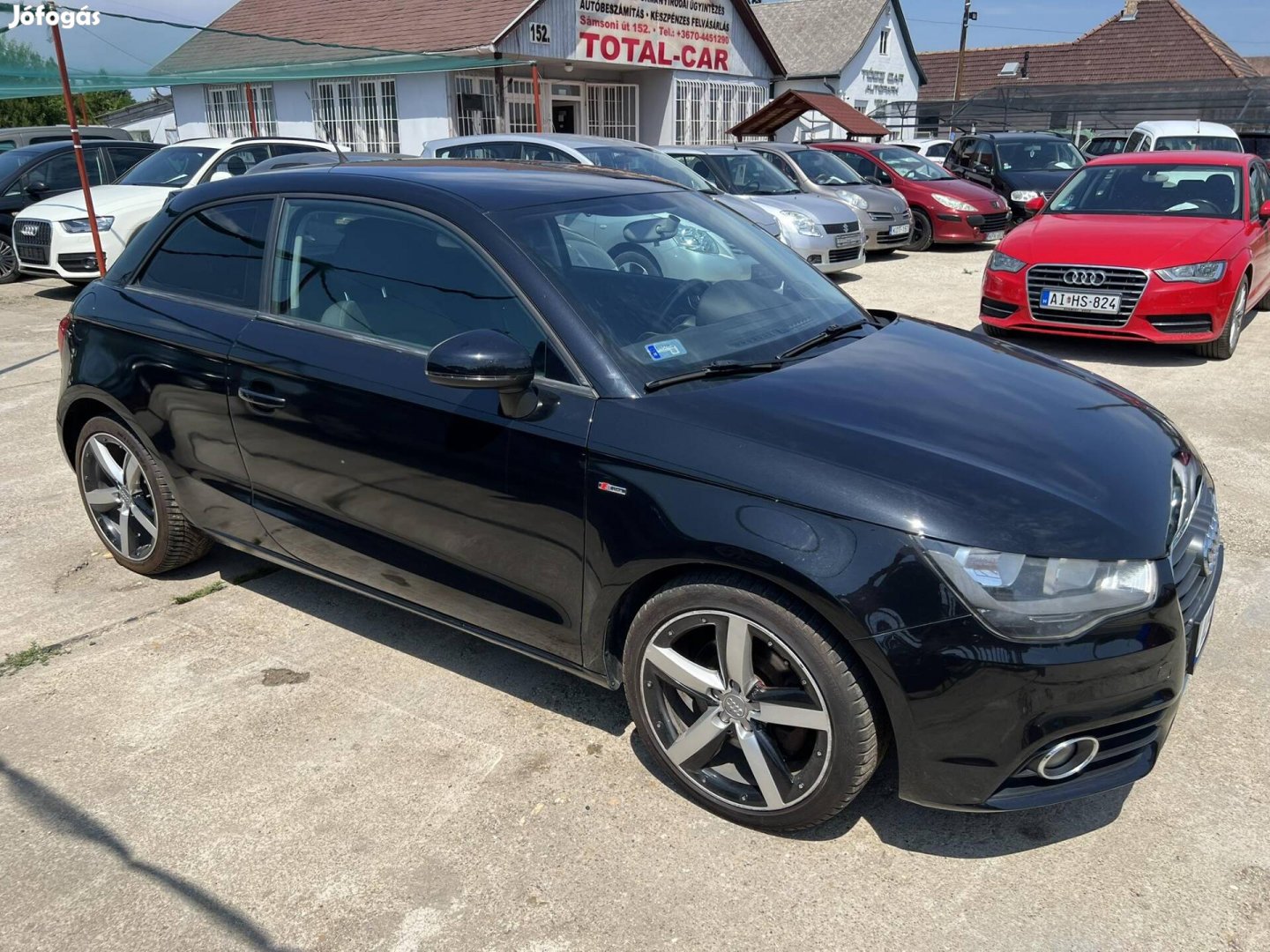 AUDI A1 1.6 TDI DPF Ambition Szervizkönyves