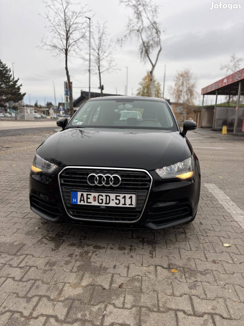 AUDI A1 Sportback 1.6 TDI DPF Ambition