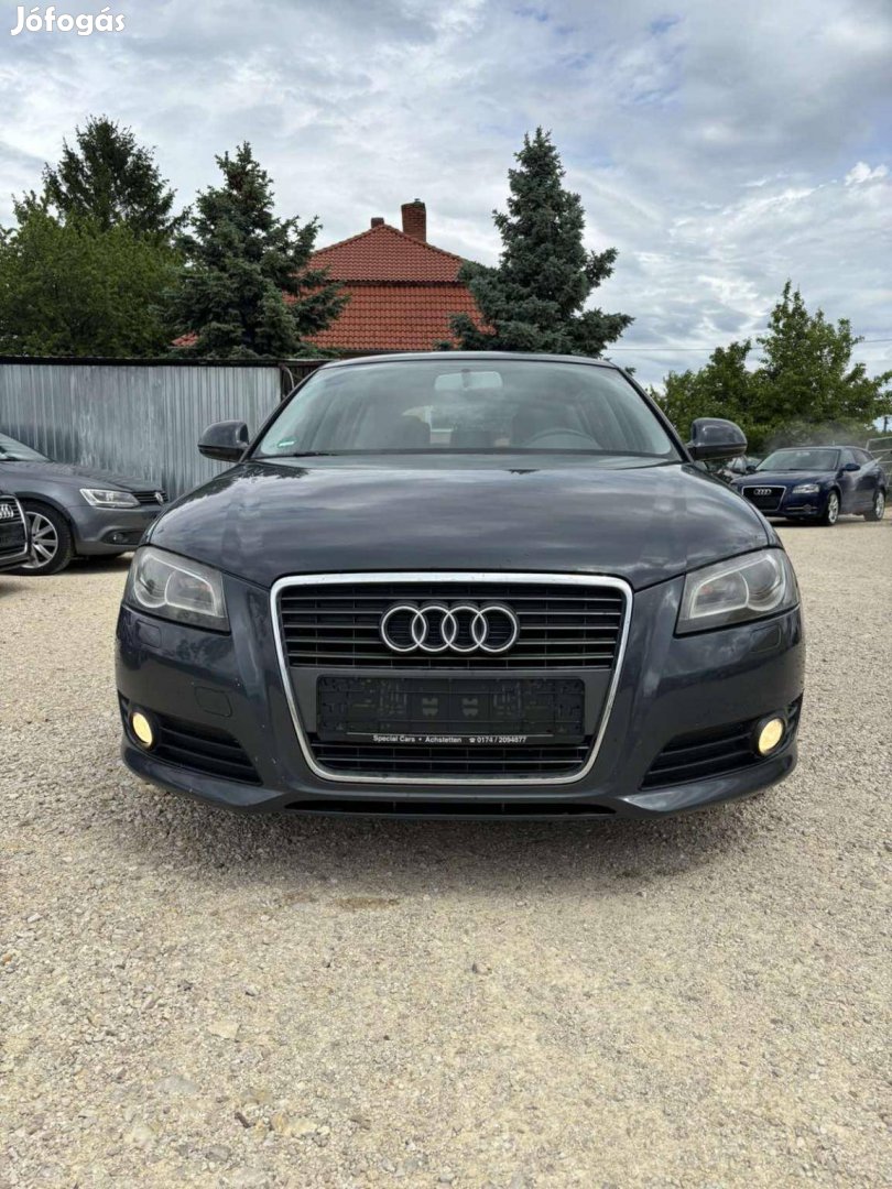 AUDI A3 1.4 TFSI Ambiente Xenon Tempomat Hitelr...