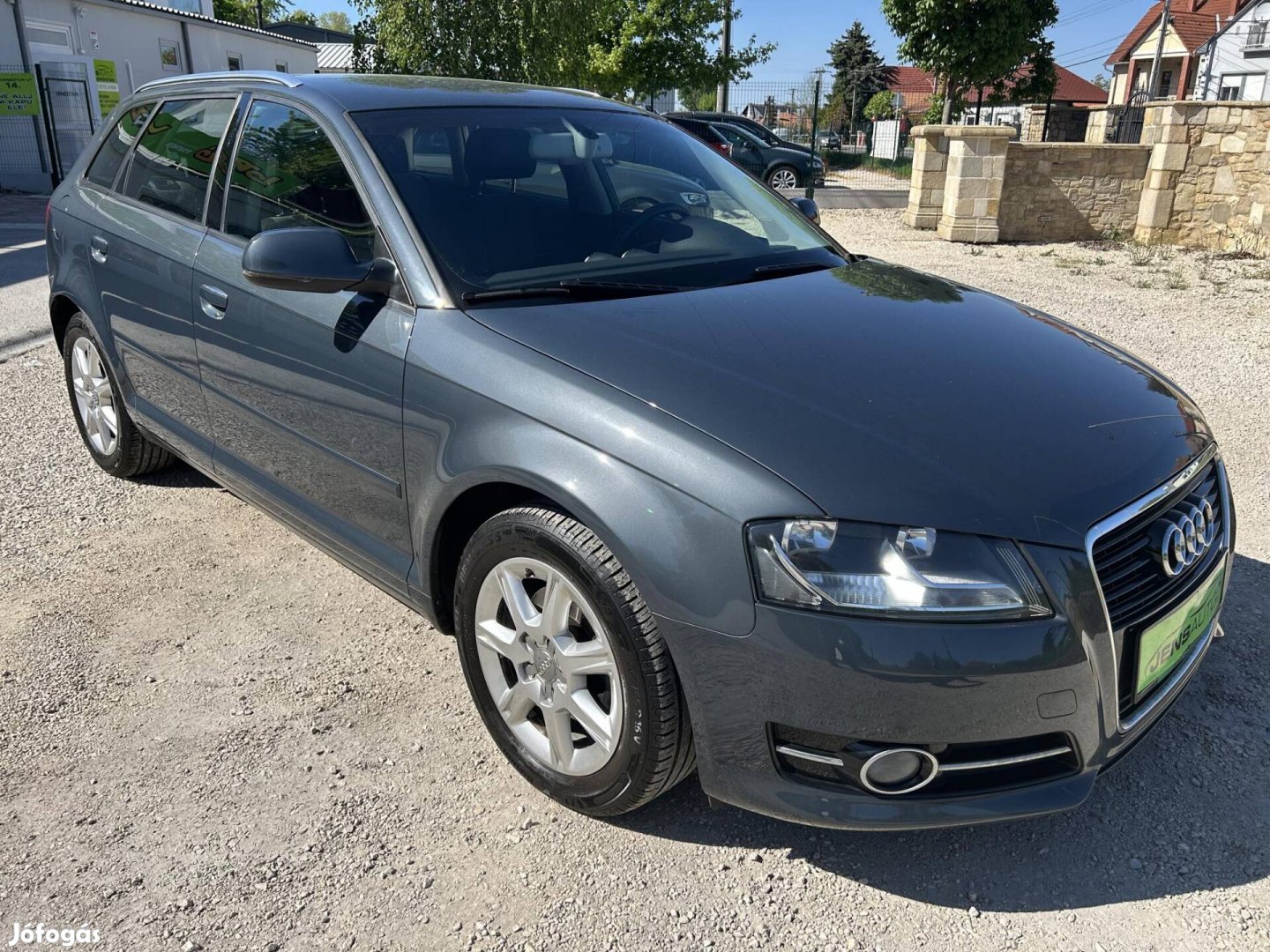 AUDI A3 1.4 TFSI Attraction Szervizkönyv