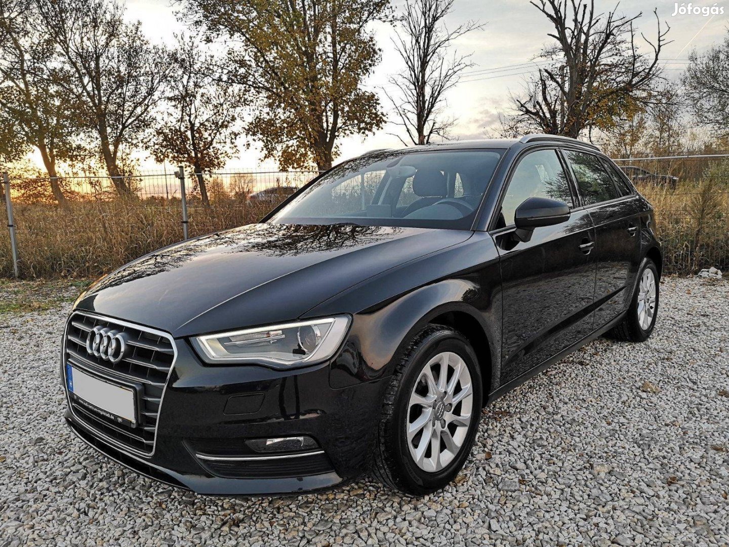 AUDI A3 1.4 TFSI Attraction Szervizkönyves.LED....