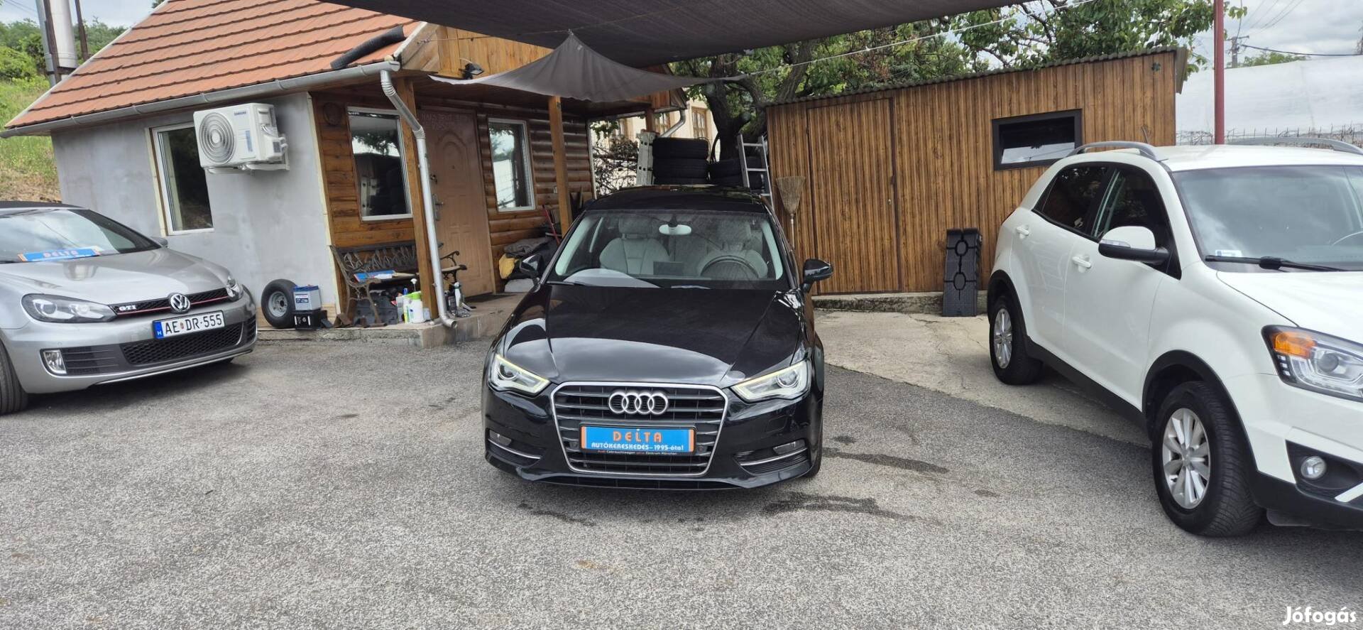 AUDI A3 1.6 TDI Attraction Panorámatető. világo...