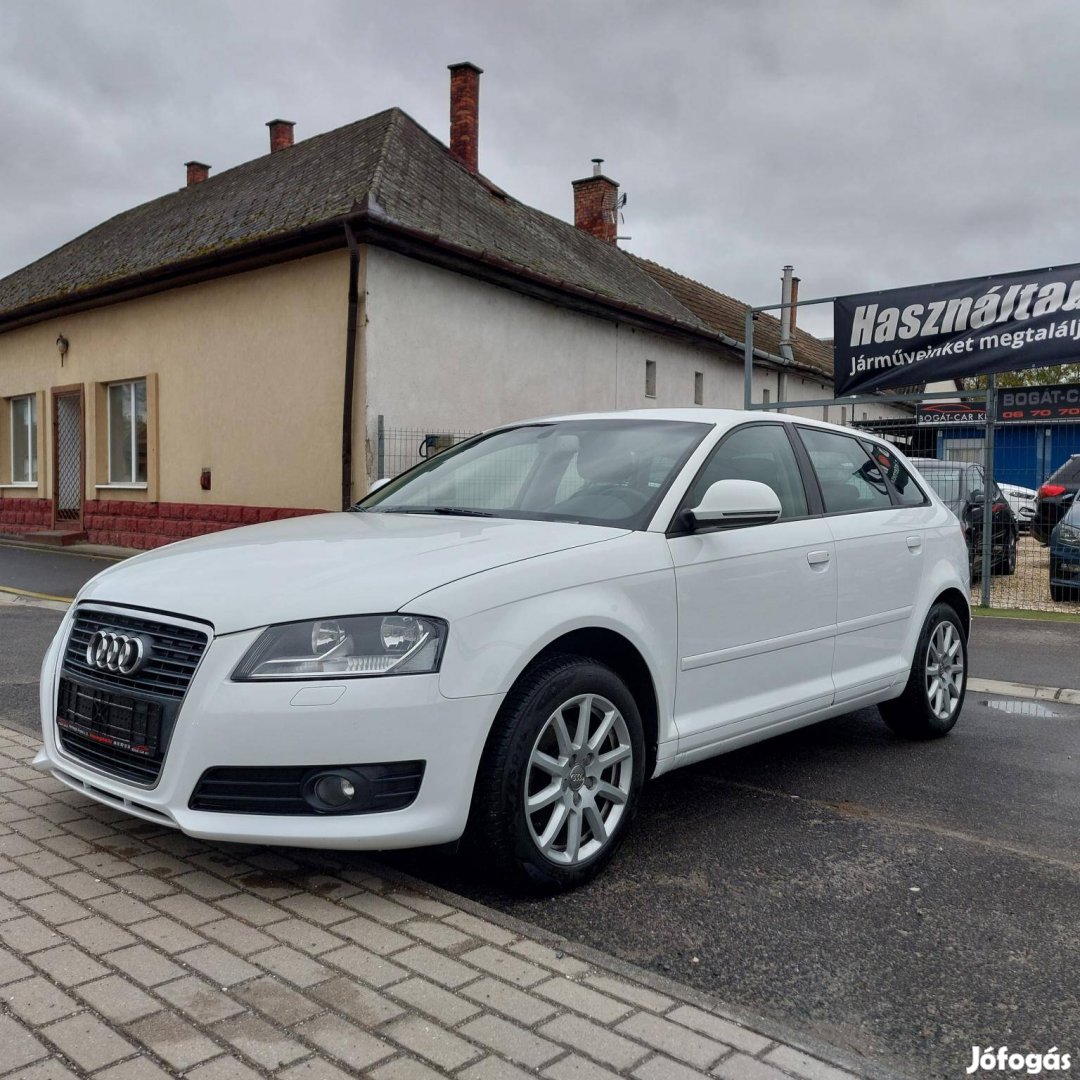 AUDI A3 2.0 TDI Ambiente DPF Kitűnő állapotban!...