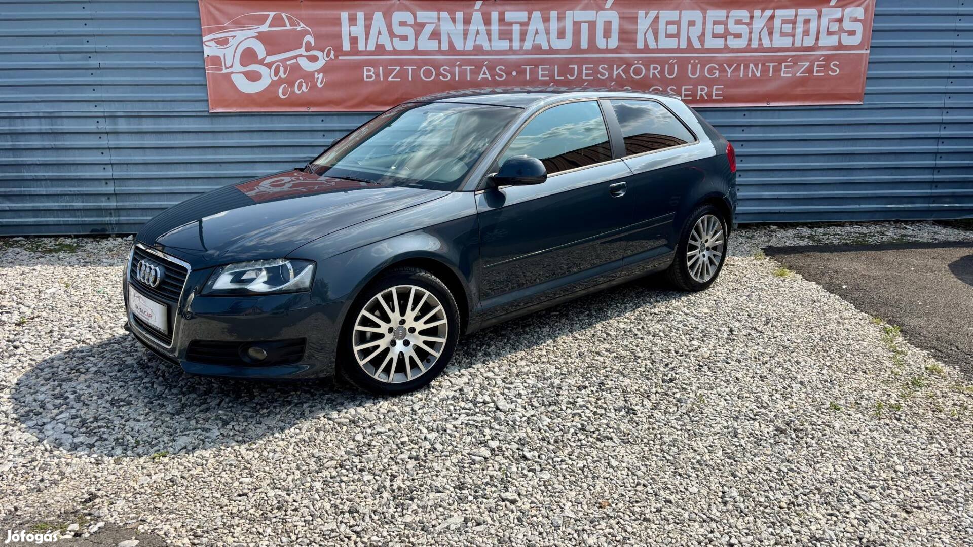 AUDI A3 2.0 TDI Ambition DPF Szervizkönyv. Xeno...