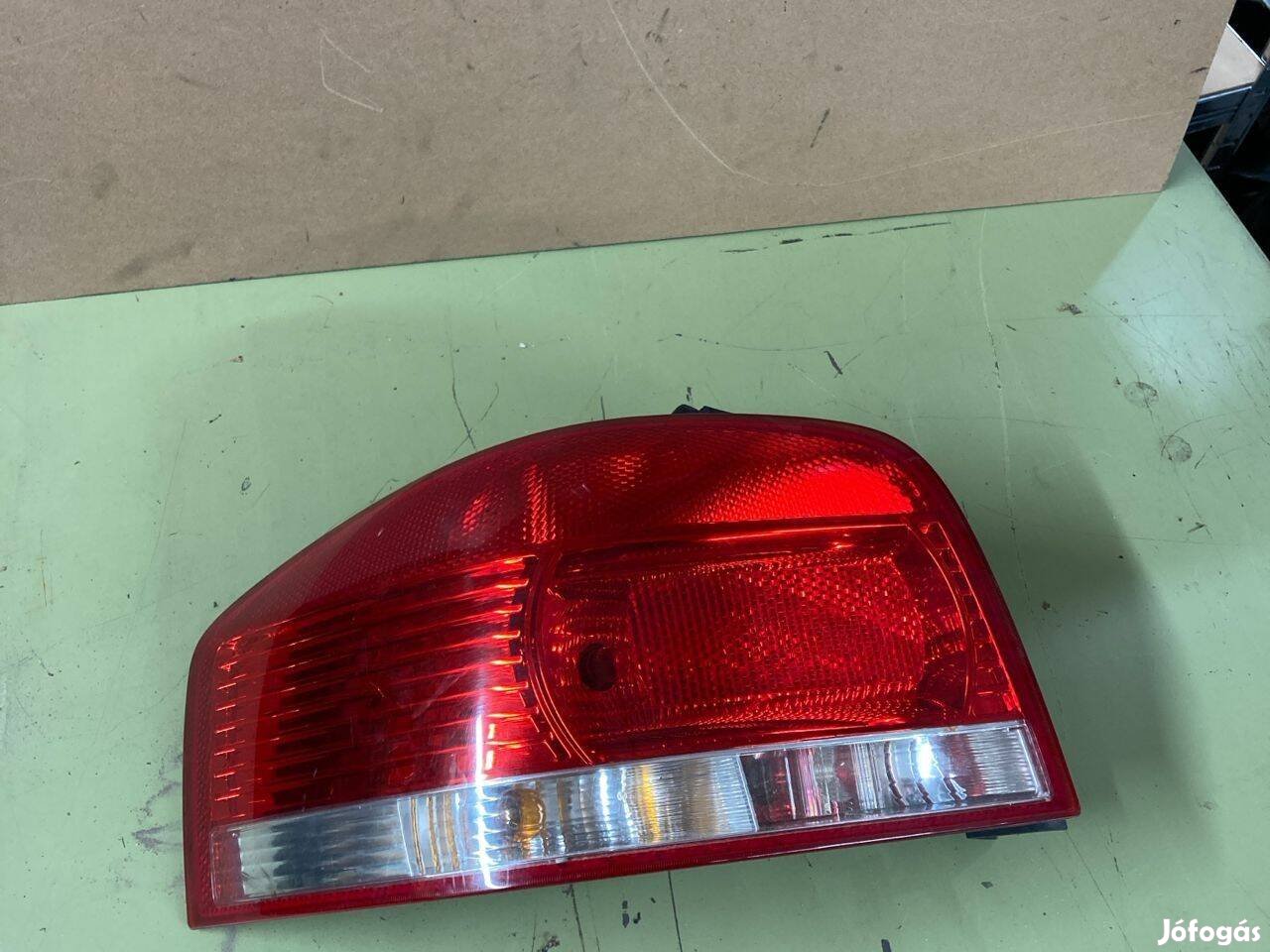 AUDI A3 8p Bal Hátsó Lámpa