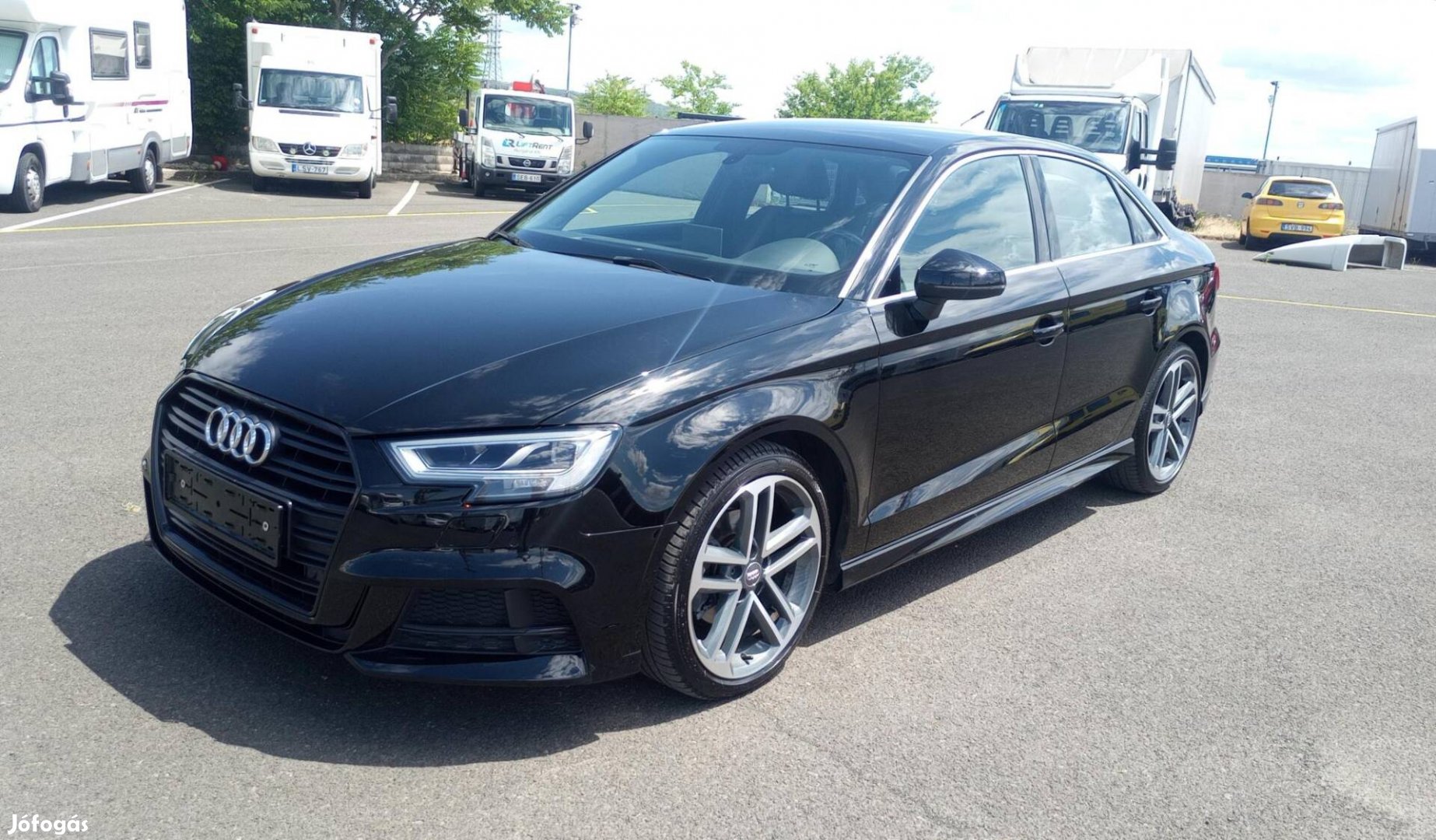 AUDI A3 Limousine 30 TFSI Sport S-tronic 3x S-L...