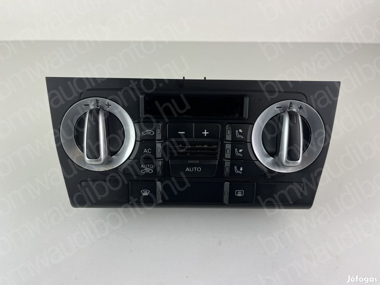 AUDI A3 Sportback (8PA) Fűtéskapcsoló egység/modul (digit klímás)